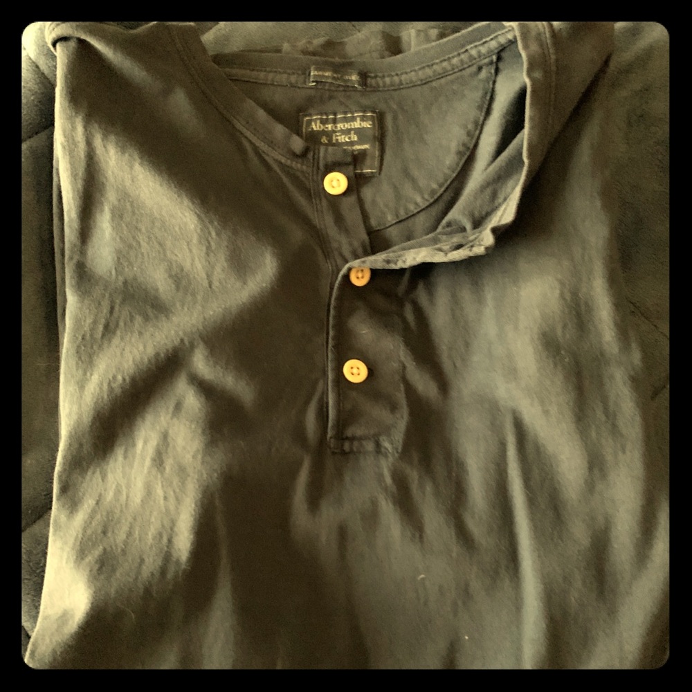 Abercrombie and Fitch short sleeve Henley